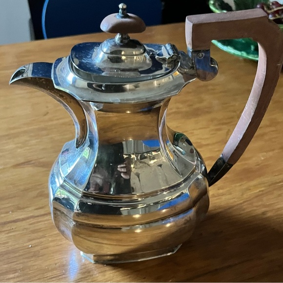 Antique Edwardian Enland Sheffield Lonsdale Silverpate Teapot - Picture 2 of 9